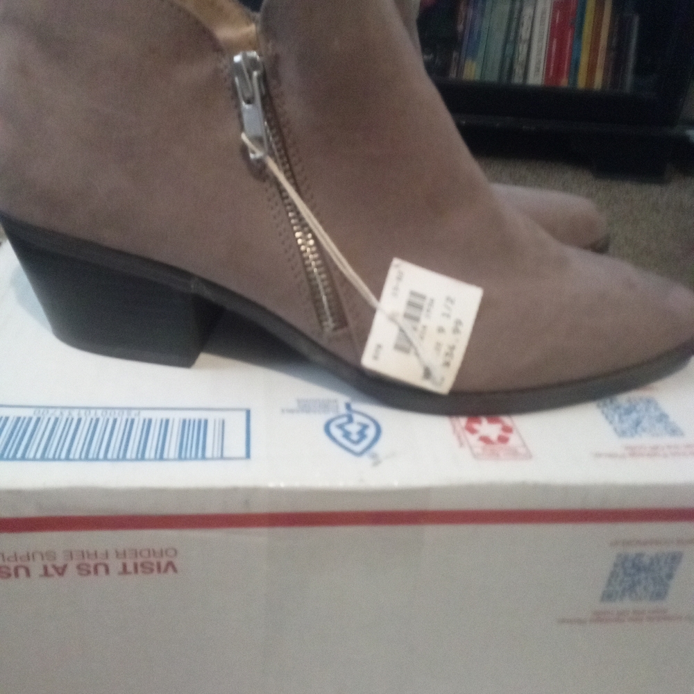 Tan Ankle Boots with Suede Finish and Chunky Heel